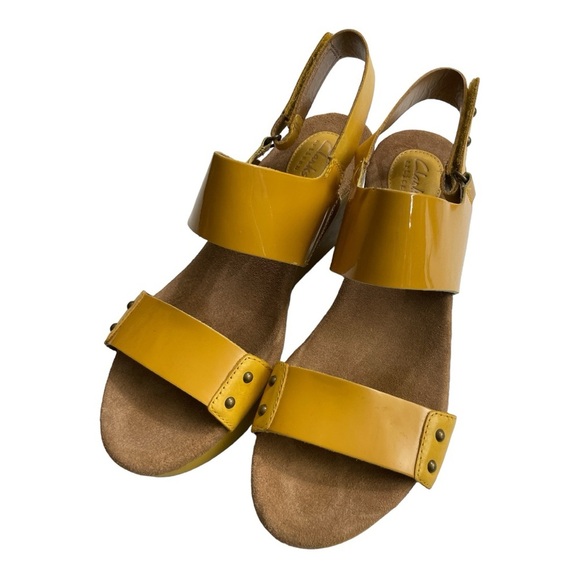 Clark’s Artisan Casslyn Dez Mustard Yellow Patent Platform Wedge Sandals 10 - Picture 8 of 13